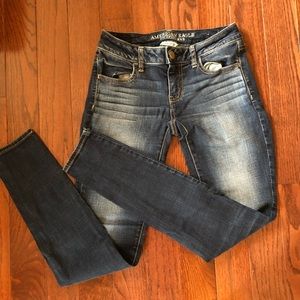 American Eagle Distressed Jegging Jeans